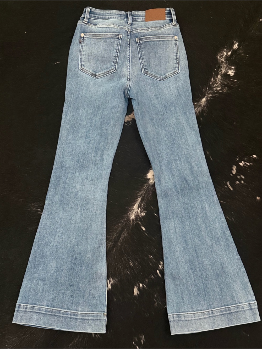 Judy Blue Light Wash Flare Skinny Jeans - Picture 2 of 3